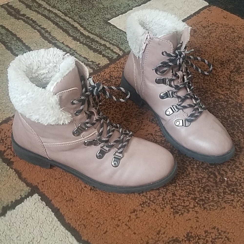 Steve Madden Boots